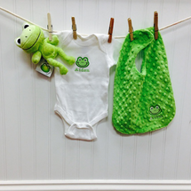 Personalized Stomp the Frog™ Happy Pal Gift Set [White]
